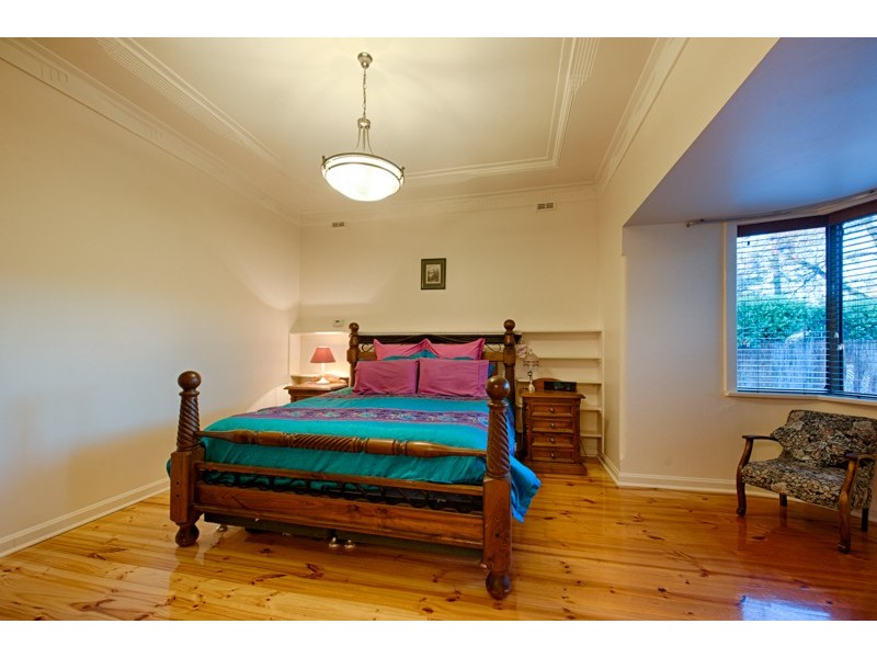 33 Clovelly Avenue, Clarence Gardens SA 5039