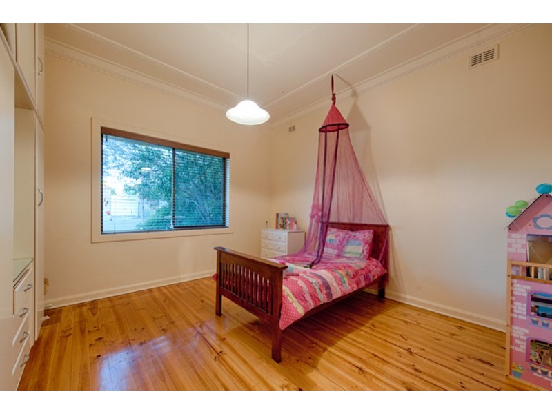 33 Clovelly Avenue, Clarence Gardens SA 5039