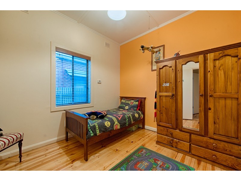 33 Clovelly Avenue, Clarence Gardens SA 5039