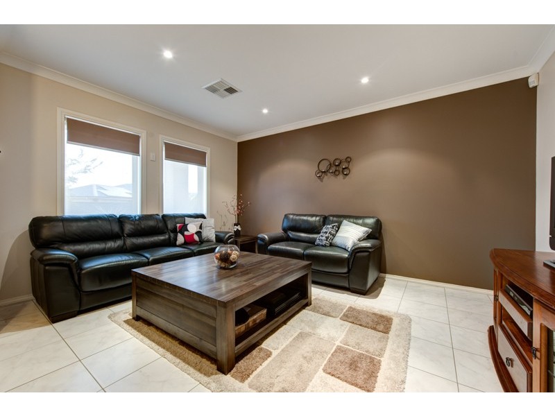 52 Wattlebird Drive, Burton SA 5110