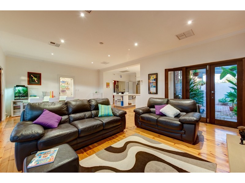 77 Gladys Street, Clarence Gardens SA 5039