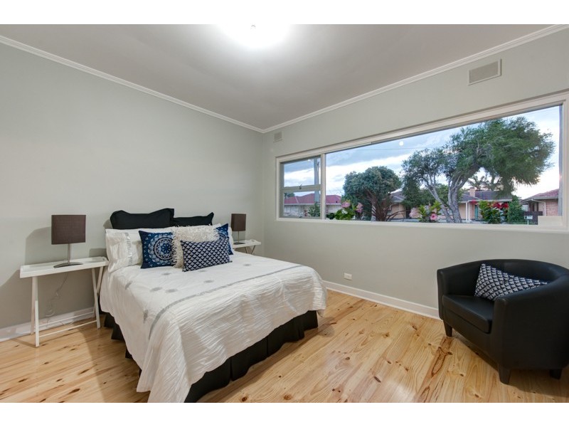 10 Columbine Avenue, West Lakes Shore SA 5020