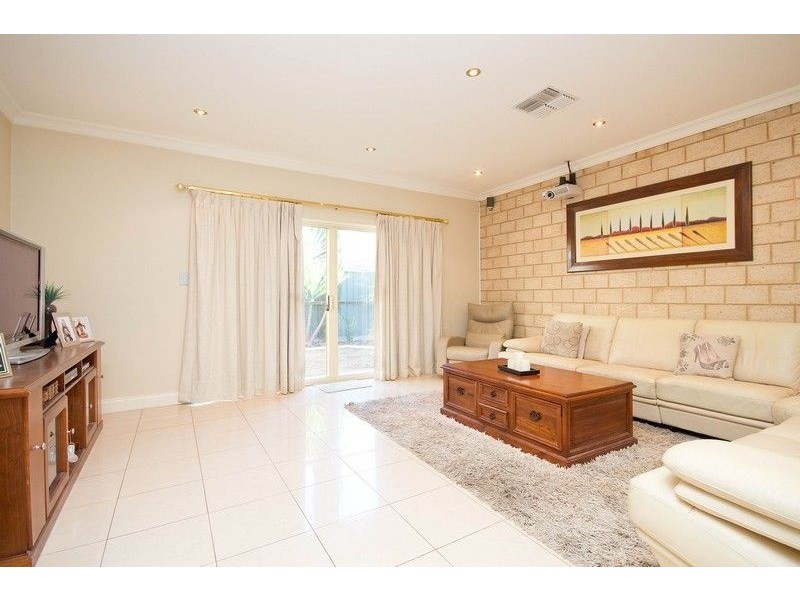 1 Alexandrina Walk, Mawson Lakes SA 5095