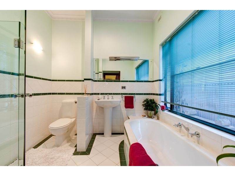 61 Gladys Street, Clarence Gardens SA 5039