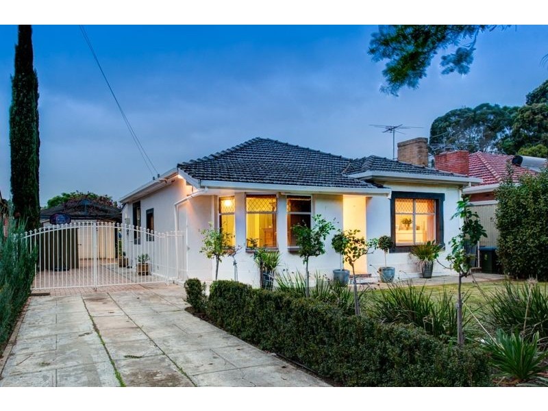 11 Arthur Street, Clarence Gardens SA 5039