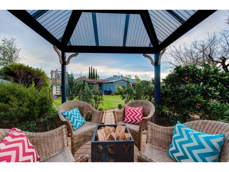 11 Arthur Street, Clarence Gardens SA 5039