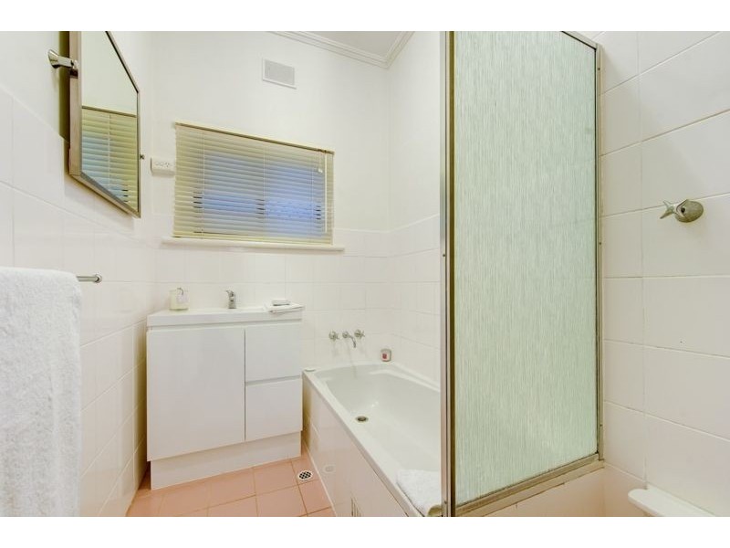 11 Arthur Street, Clarence Gardens SA 5039