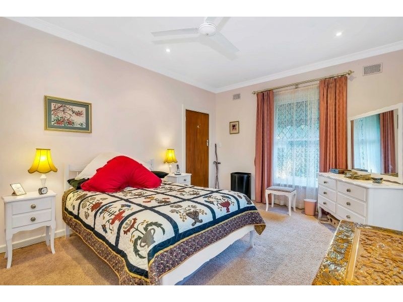 130 Caulfield Avenue, Clarence Gardens SA 5039