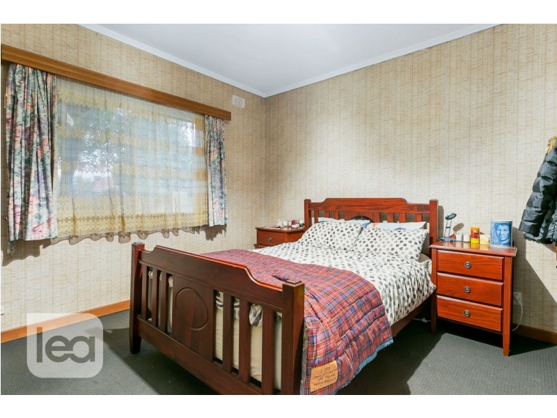 4 Newton Avenue, Clovelly Park SA 5042