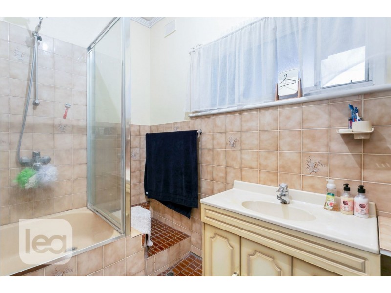 4 Newton Avenue, Clovelly Park SA 5042