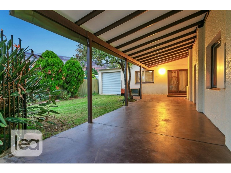 4 Newton Avenue, Clovelly Park SA 5042