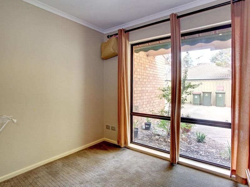 1/22 The Pines Close, Happy Valley SA 5159