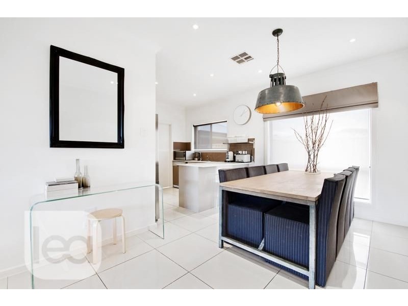 11/2 Steven Street, Seaton SA 5023
