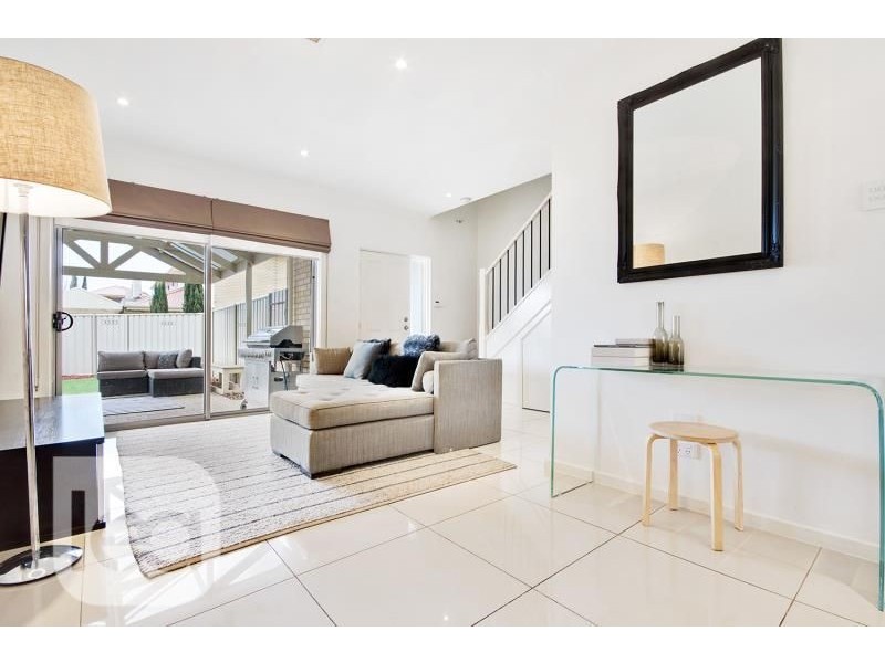 11/2 Steven Street, Seaton SA 5023