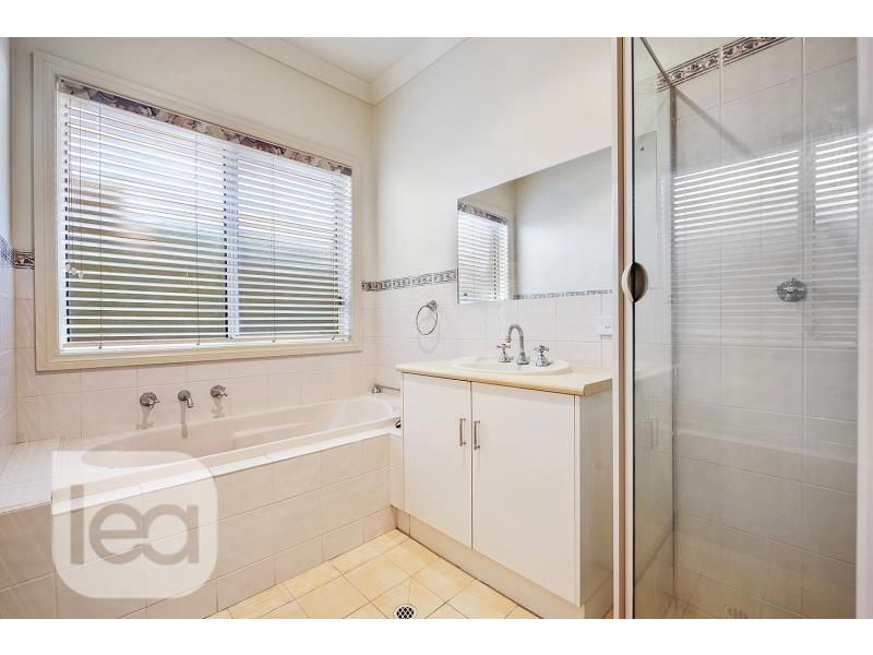 23 Prion Circuit, Mawson Lakes SA 5095