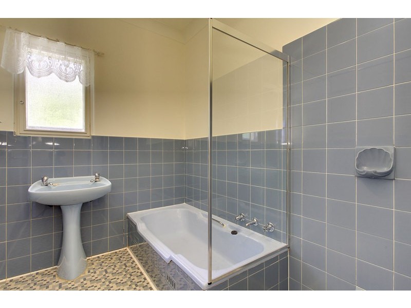 19 Currawong Ave, Glenalta SA 5052