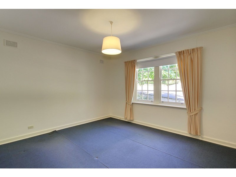 19 Currawong Ave, Glenalta SA 5052