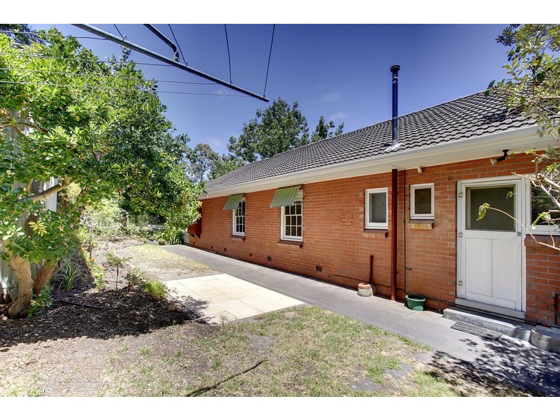 19 Currawong Ave, Glenalta SA 5052