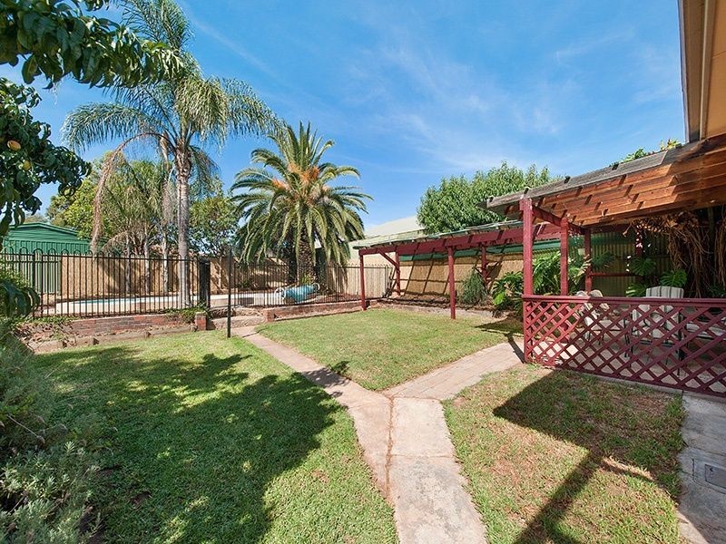 4 Ivy Way, Para Hills West SA 5096