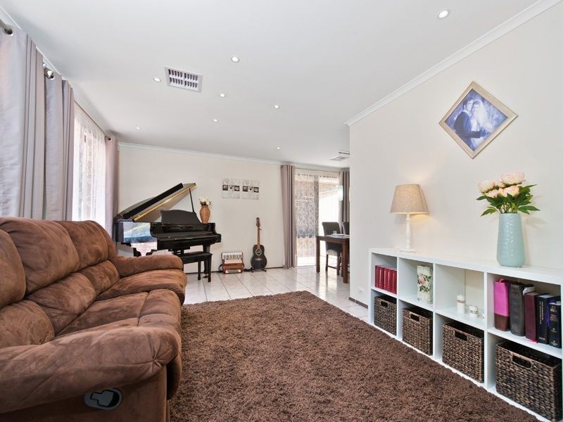 13 Lynnette Lane, Salisbury Downs SA 5108