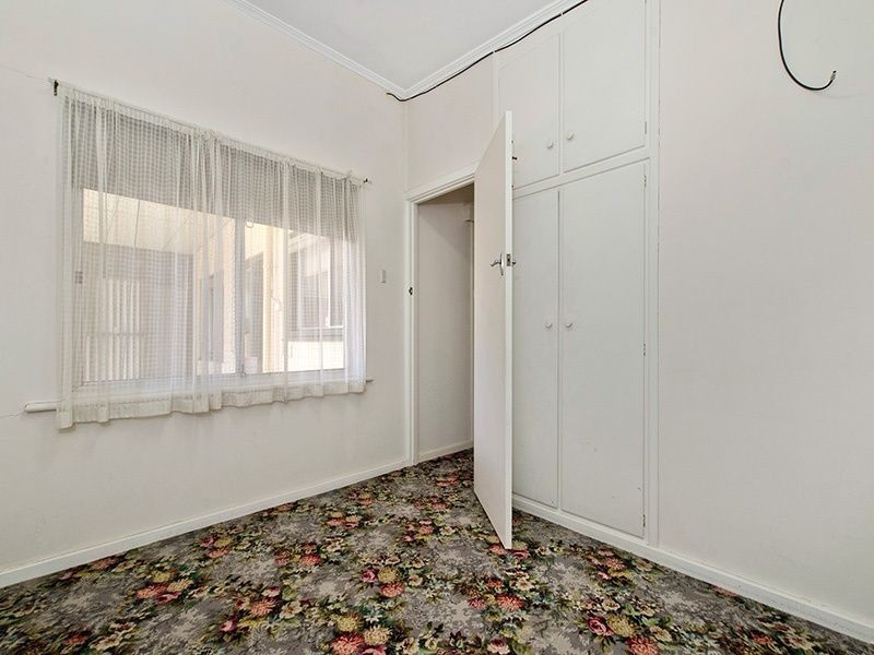 11 Ascot Avenue, Vale Park SA 5081