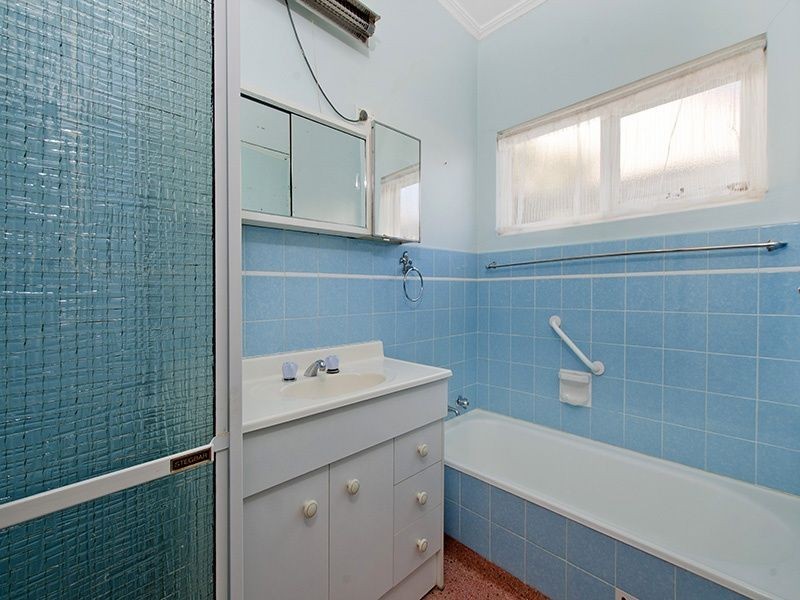 11 Ascot Avenue, Vale Park SA 5081