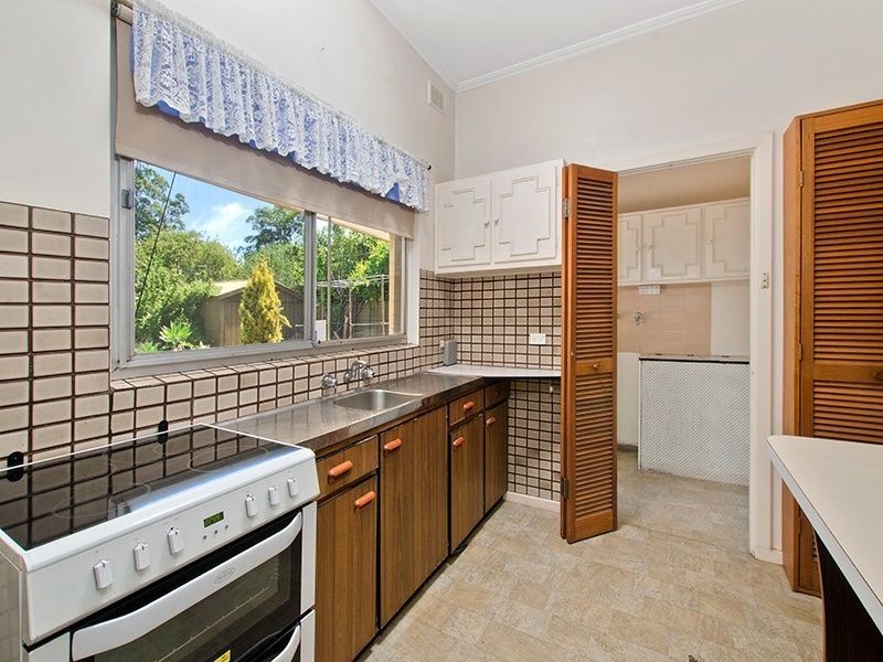 11 Ascot Avenue, Vale Park SA 5081