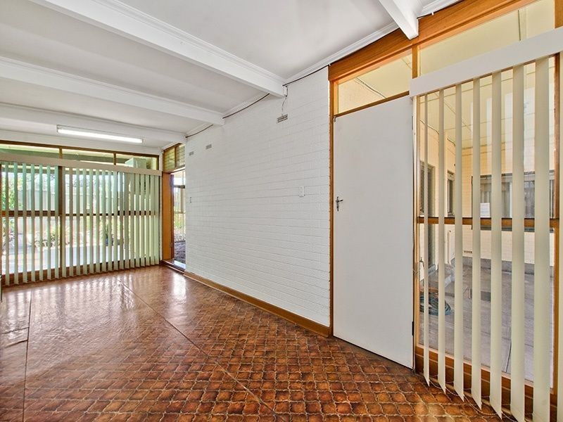 11 Ascot Avenue, Vale Park SA 5081