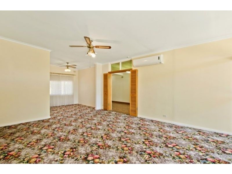 11 Ascot Avenue, Vale Park SA 5081