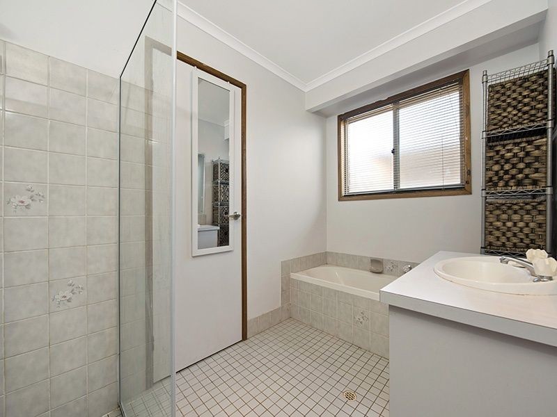 4 Gordo Court, Burton SA 5110