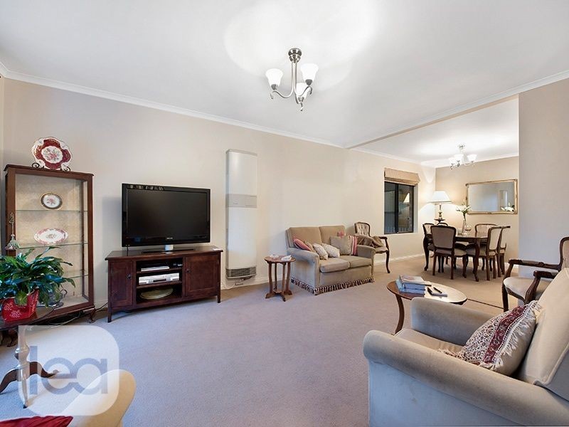 2 Almond Court, Coromandel Valley SA 5051