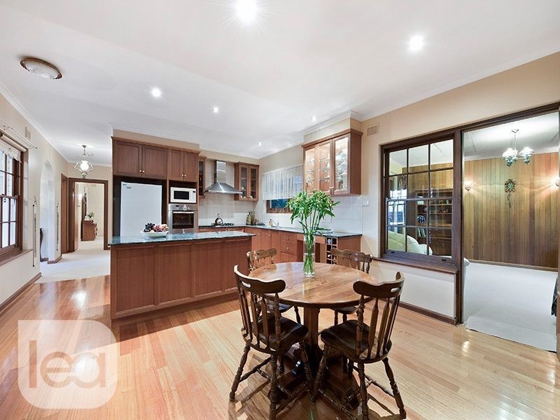 10 Crompton Drive, Wattle Park SA 5066