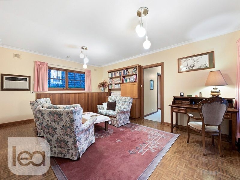 10 Crompton Drive, Wattle Park SA 5066