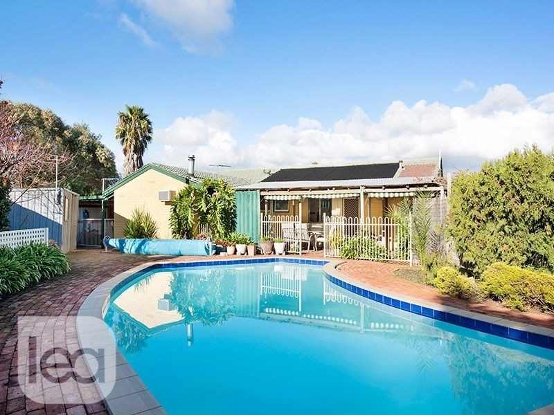 32 Hinkler Crescent, Modbury Heights SA 5092