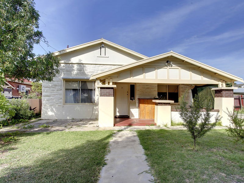 2 Canterbury Avenue, Trinity Gardens SA 5068