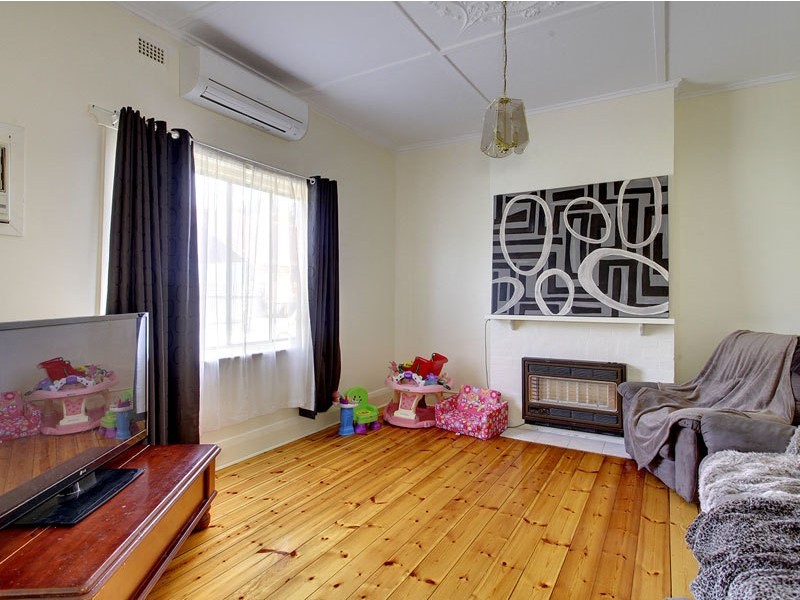 2 Canterbury Avenue, Trinity Gardens SA 5068