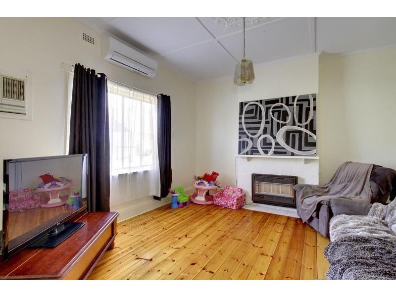 2 Canterbury Avenue, Trinity Gardens SA 5068