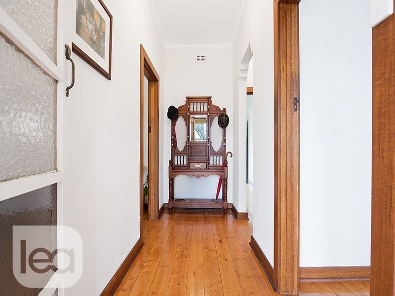 9 Chamberlain Avenue, Clarence Gardens SA 5039