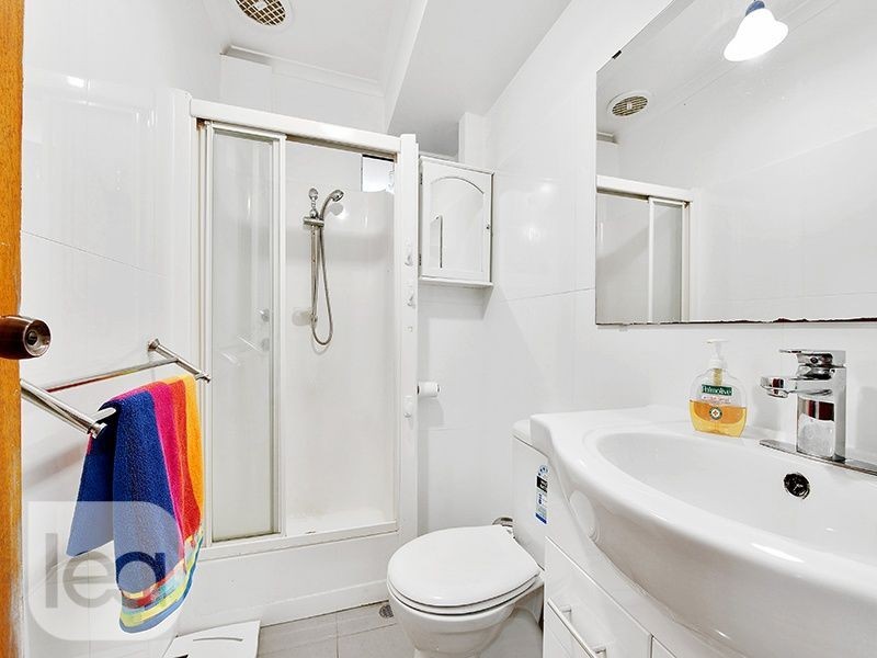 18 Calomba Crescent, Happy Valley SA 5159