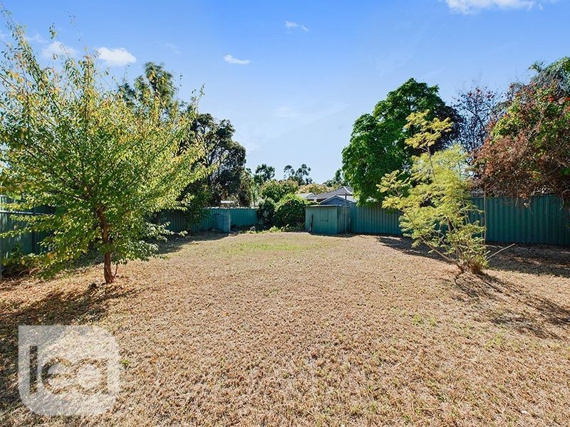 18 Calomba Crescent, Happy Valley SA 5159