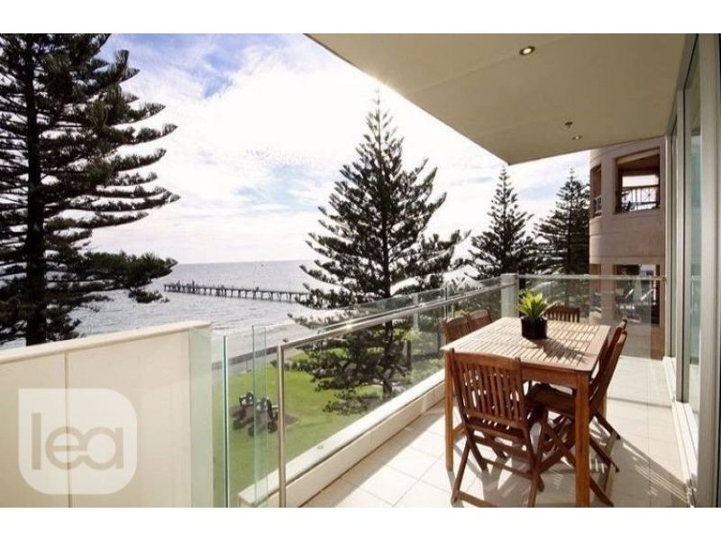 17/2 South Esplanade, Glenelg SA 5045