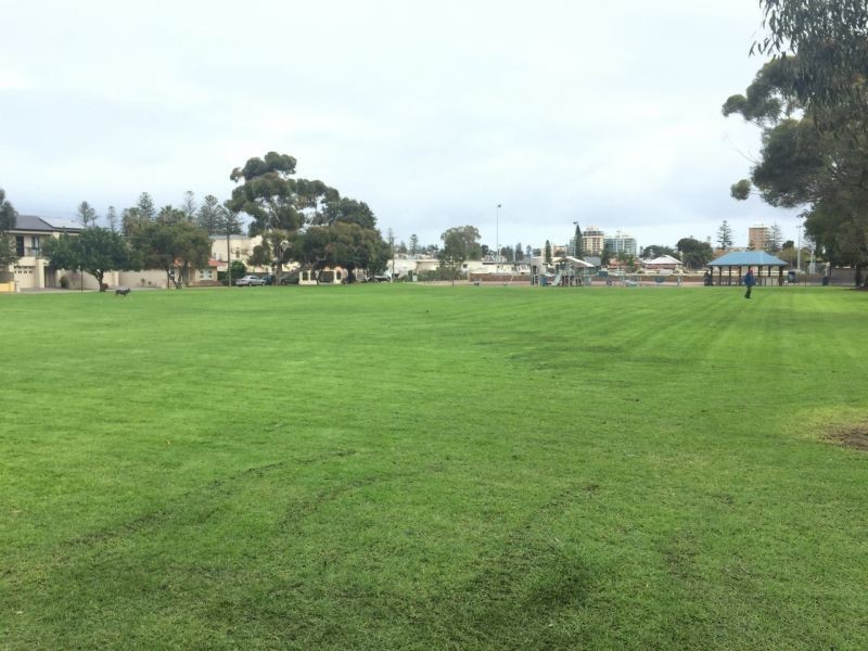 16/17 Caroline Street, Glenelg North SA 5045