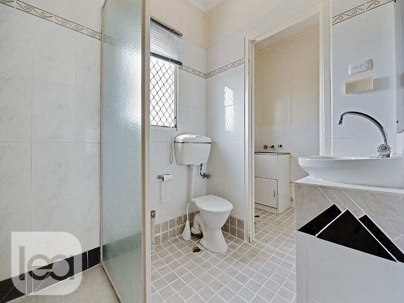10 Owen Street, Woodville North SA 5012