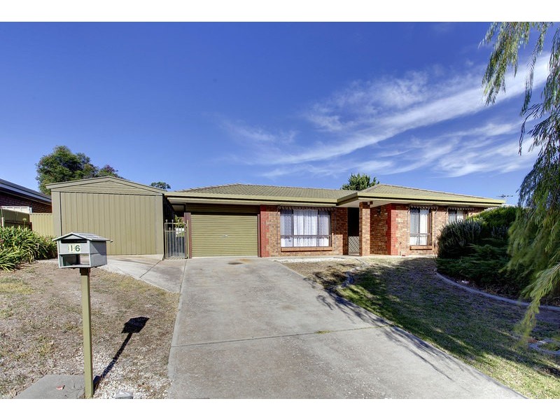 16 Sherebrooke Blvd, Woodcroft SA 5162