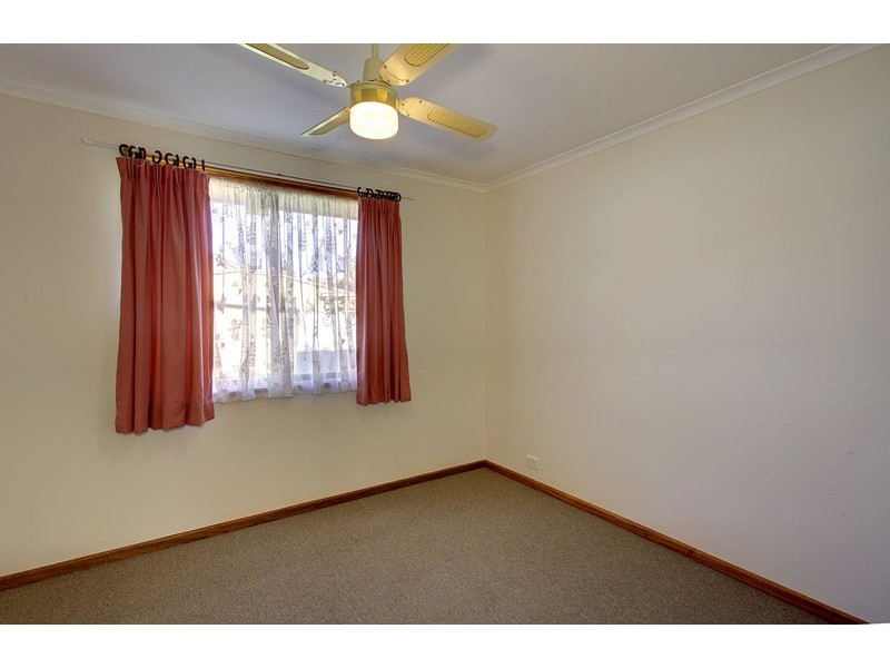 16 Sherebrooke Blvd, Woodcroft SA 5162