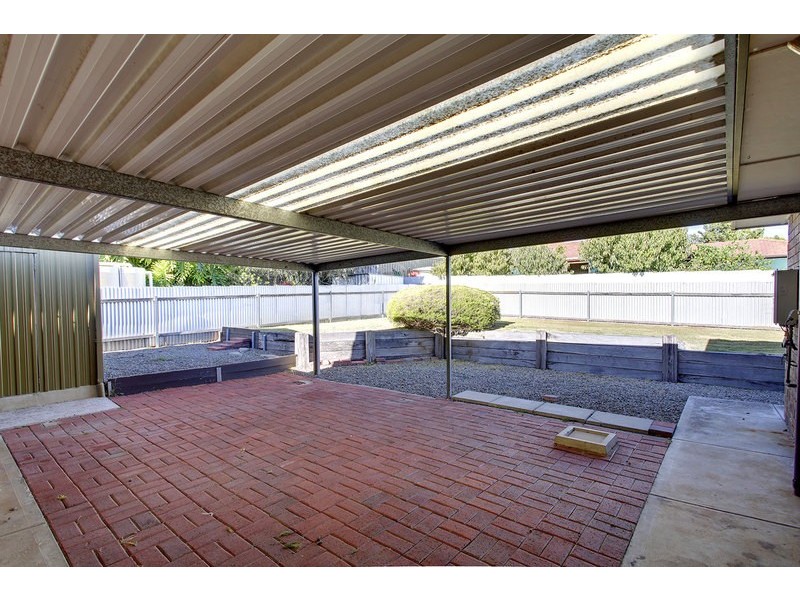 16 Sherebrooke Blvd, Woodcroft SA 5162