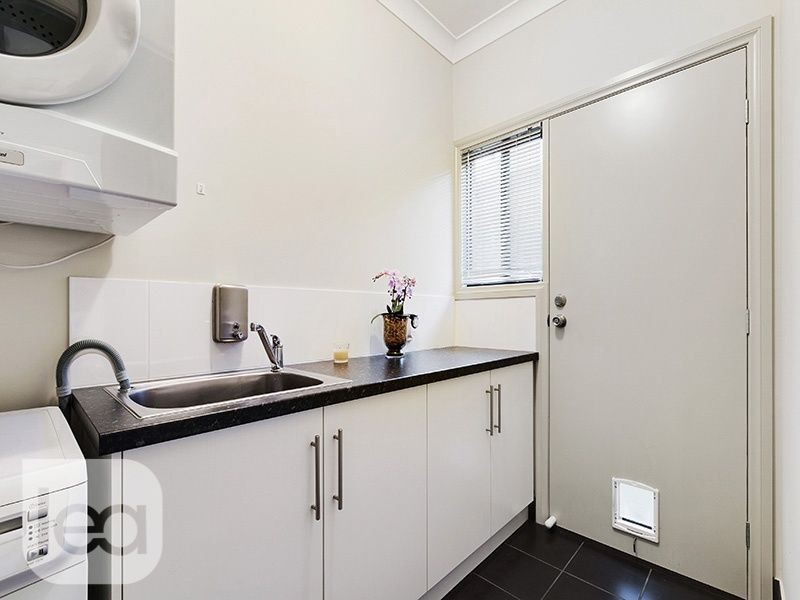 11a Macquarie Avenue, Hillcrest SA 5086