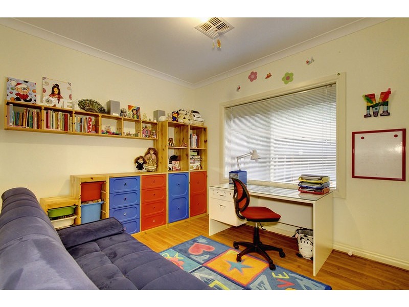 8 Lindsay Street, Rostrevor SA 5073