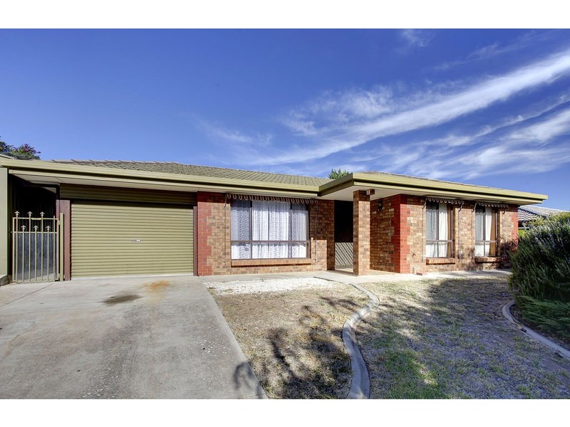 16 Sherebrooke Blvd, Woodcroft SA 5162