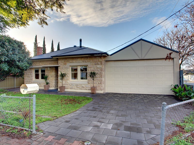 2 Chamberlain Ave, Clarence Gardens SA 5039